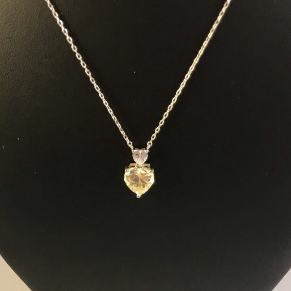 3ct Canary Heart Pendant - Picture 7 of 11
